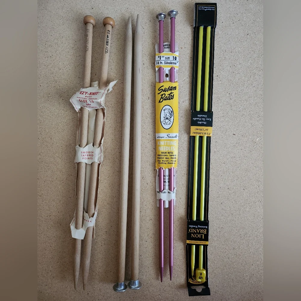 VTG Knitting Needles Lot of 4